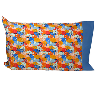 Crafted in Washburn, Wisconsin on the banks of Lake Superior, these are made of 100% cotton and come in a lovely single package.
Standard size 20" x 30"
Material: 100% cotton