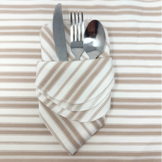 High quality, sturdy 100% yarn-dyed flannel cotton
Generously Sized – Each napkin measures 14" x 14", offering ample coverage for meals, snacks, or lunchboxes
4-Pack Value – Includes four sturdy cloth napkins in every pack
Easy Care – Simply machine wash and tumble dry
Eco-Friendly & Reusable – A sustainable swap for paper towels and disposable napkins