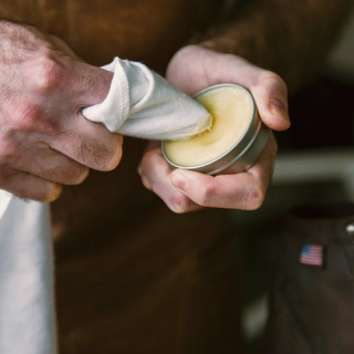 A super-soft, 100% cotton flannel cloth that is a great for buffing or applying waxes, creams, oils, and polish.