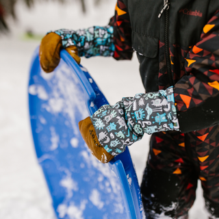 Snow Sleeve Wrist Gaiters keep wrists warm and dry so everyone can have more fun in the snow.