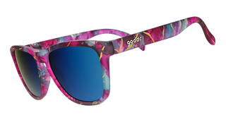 These amazing shades are the real deal. Super-stylish & perfect for all your adventures! Be the envy of your friends this summer season in these goodr sunglasses!