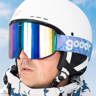 Goodr Snow G Goggles are perfect for the bunny slope bomber to the double black diamond daredevil!&nbsp;These goggles offer you anti-fog, anti-glare, full UV400 protection on the slopes with a comfortable, NO SLIP fit!