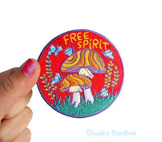 Free Spirit Hippie Mushroom, Retro Embroidered Iron-On Patch: No (Loose Patches)