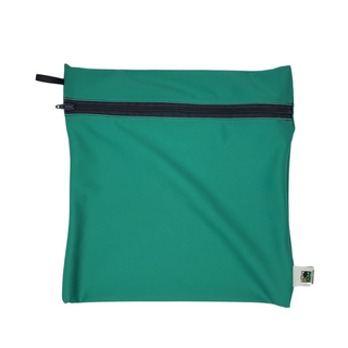 AdventureUs' eco-friendly washable, reusable Wet/Dry Bags are a must have for any outdoor adventure.  Easily store your dirty or damp items without worry or waste. Great for wet swim suits, diaper bags, zero-waste hiking hankies, camping napkins, DIY wet wipes and more! Use one for dry items like burp rags or wet wipes and another for the dirty ones.