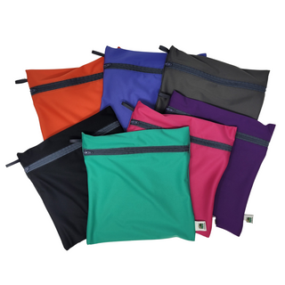 AdventureUs' eco-friendly washable, reusable Wet/Dry Bags are a must have for any outdoor adventure.  Easily store your dirty or damp items without worry or waste. Great for wet swim suits, diaper bags, zero-waste hiking hankies, camping napkins, DIY wet wipes and more! Use one for dry items like burp rags or wet wipes and another for the dirty ones.